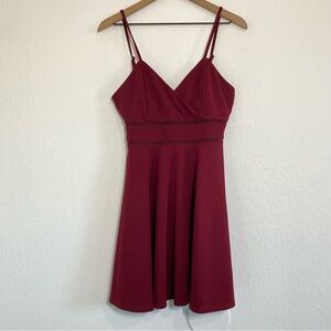 Jun Ivy Women’s L Burgundy Stretch Adjustable Strap Mini Dress V Neck